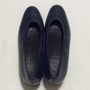 MUNRO AMERICAN SHOES 71/2N